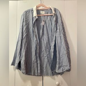 American Eagle Button Down Top, Size XXL (Never Worn!)